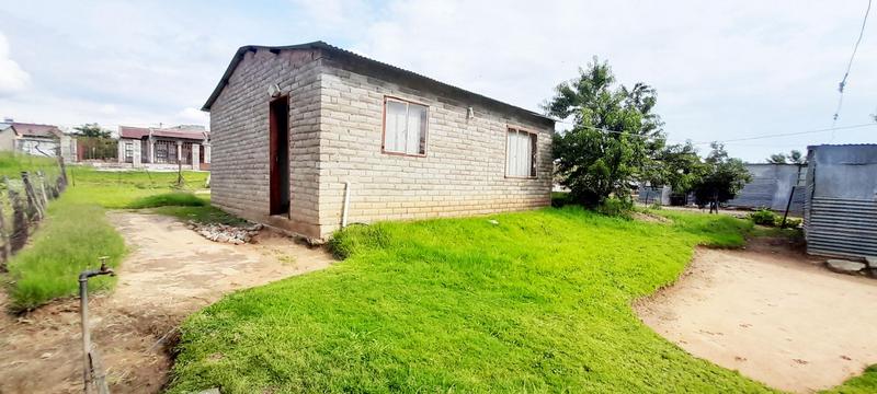 2 Bedroom Property for Sale in Meqheleng Free State